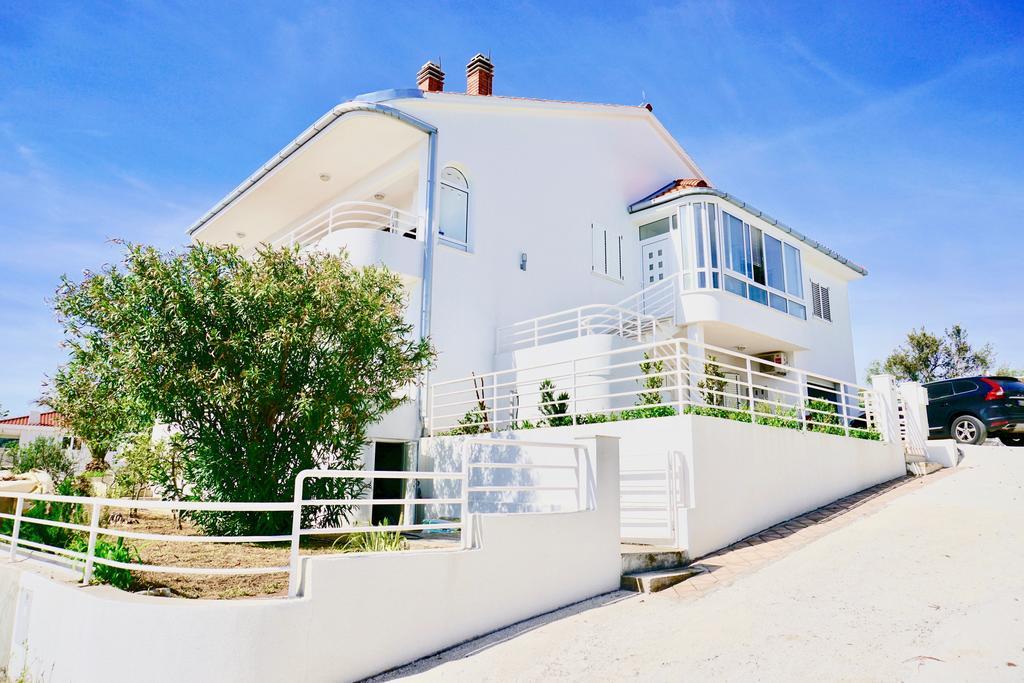 Апартаменты House Agradable Сегет-Враница Экстерьер фото
